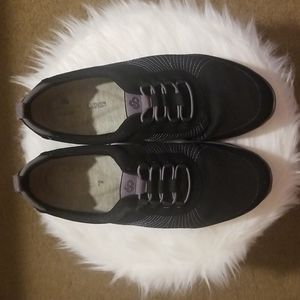 Tennis Shoes, Clarks, 7.5, Black